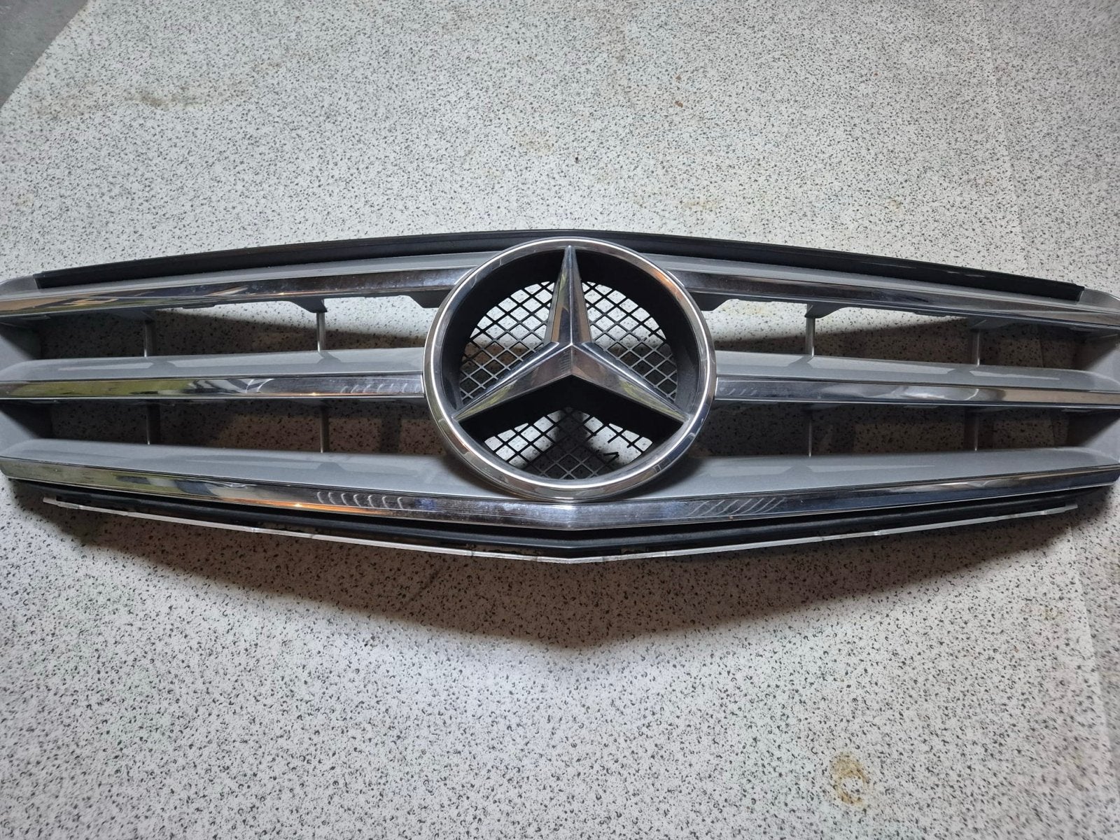Mercedes C Klasse W204 Grill - Ster Grille, Auto-onderdelen, Carrosserie en Plaatwerk, Ophalen, Nieuw, Voor, Mercedes-Benz