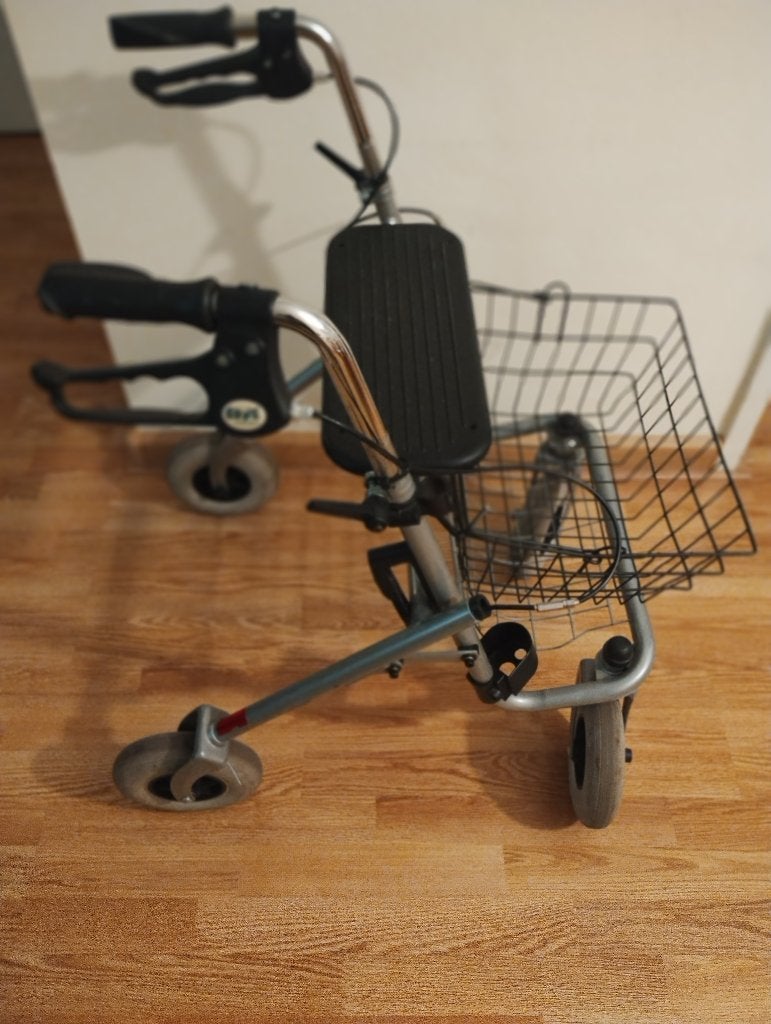 Rollator aangeboden in goede staat, Ophalen, Opvouwbaar, Gebruikt
