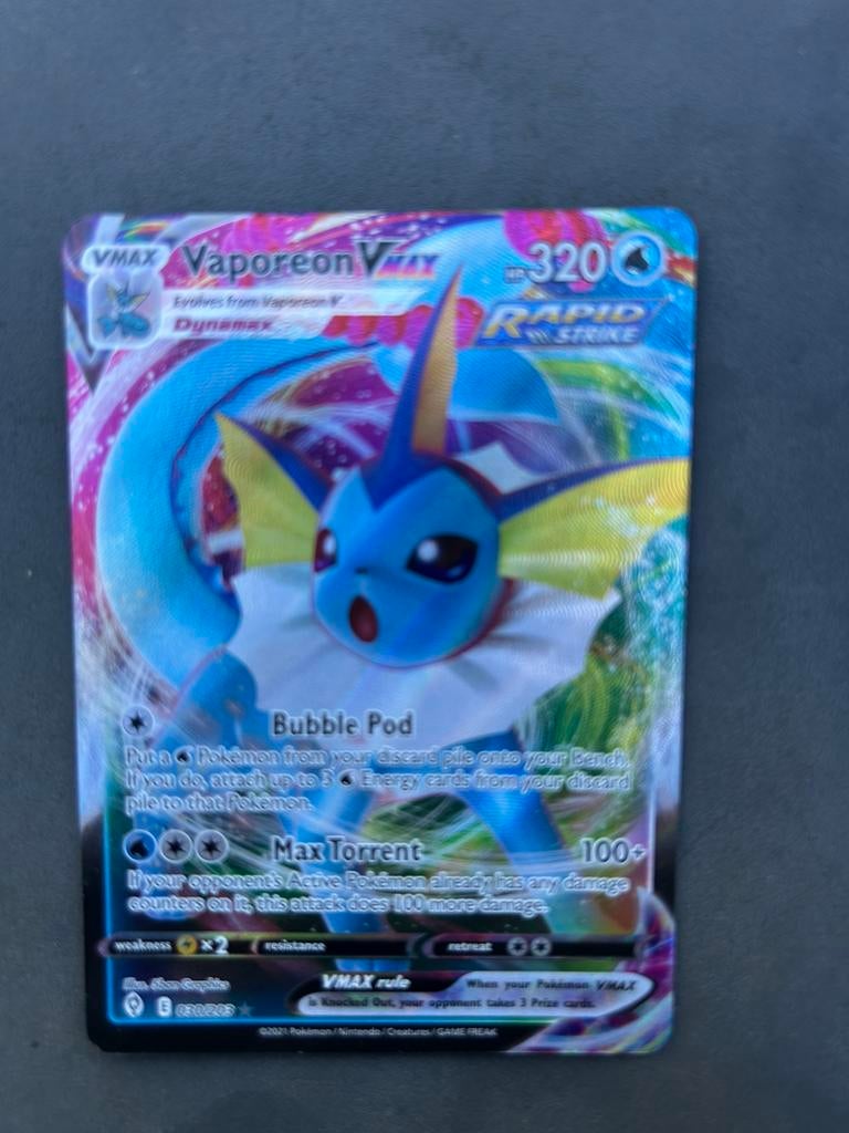 Vaporeon Vmax, Ophalen of Verzenden, Zo goed als nieuw