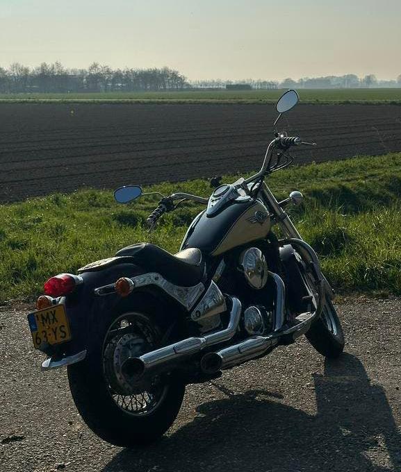 Kawasaki Vulcan 800 - Classic, 2 cilinders, 805 cc, Meer dan 35 kW, Handgeschakeld