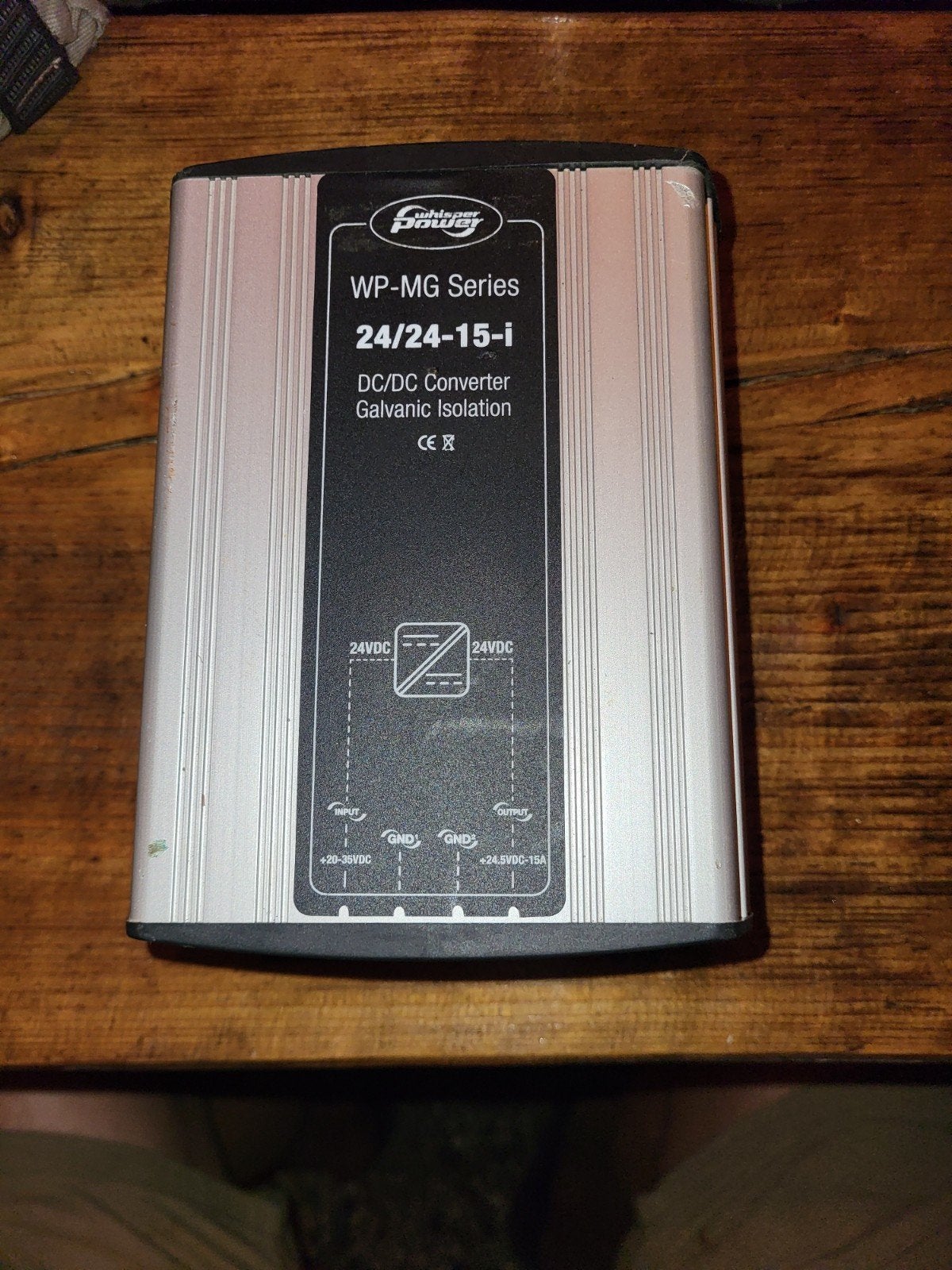 Whisper Power DC/ DC voor een stabiel 24 Volt., Caravans en Kamperen, Ophalen