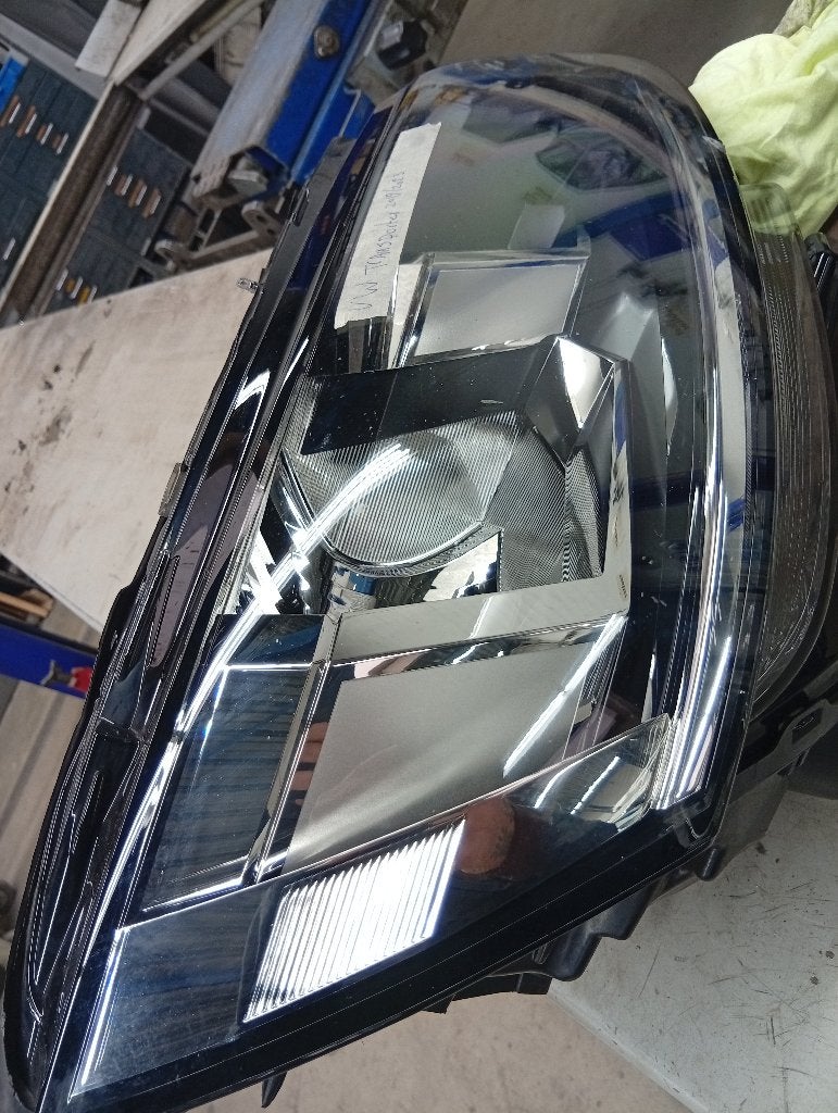 Div merken koplampen., Ophalen, Gebruikt, Skoda