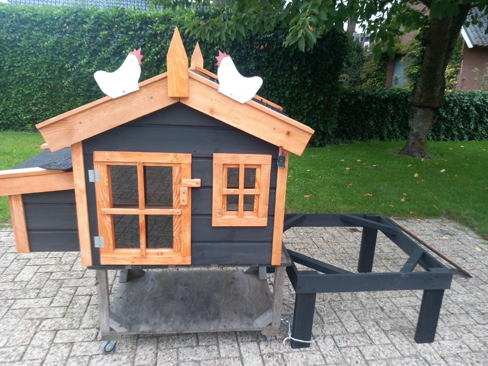 nieuw kippenhok met los onderstel, Ophalen