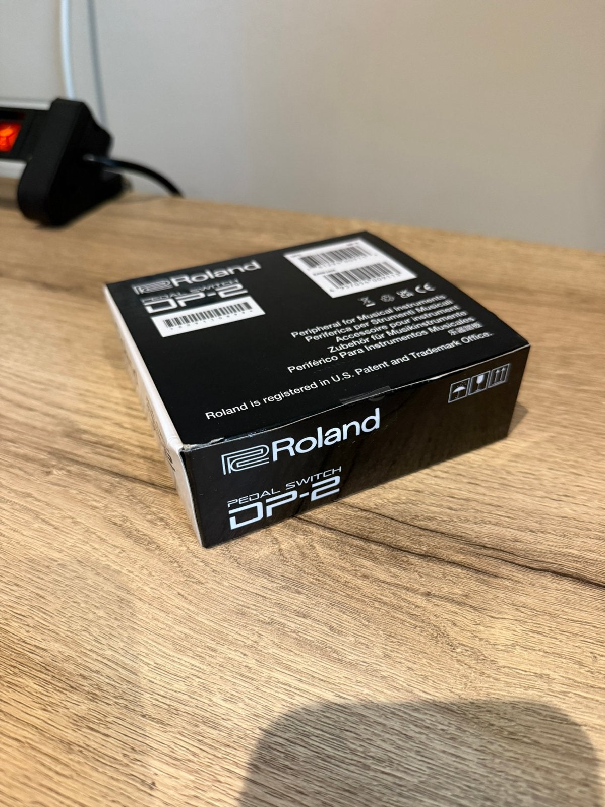 Roland DP-2 Pedal Switch Voetpedaal Digitale Piano Keyboard, Muziek en Instrumenten, Ophalen, Zo goed als nieuw, Overige aantallen