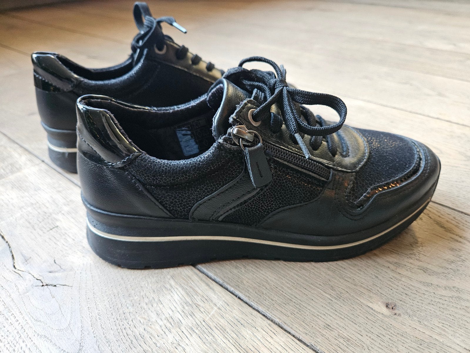 Zwarte Feyn sneakers- Maat 38 - 1 x gedragen, Kleding | Dames, Ophalen of Verzenden, Zo goed als nieuw, Zwart, Sneakers of Gympen