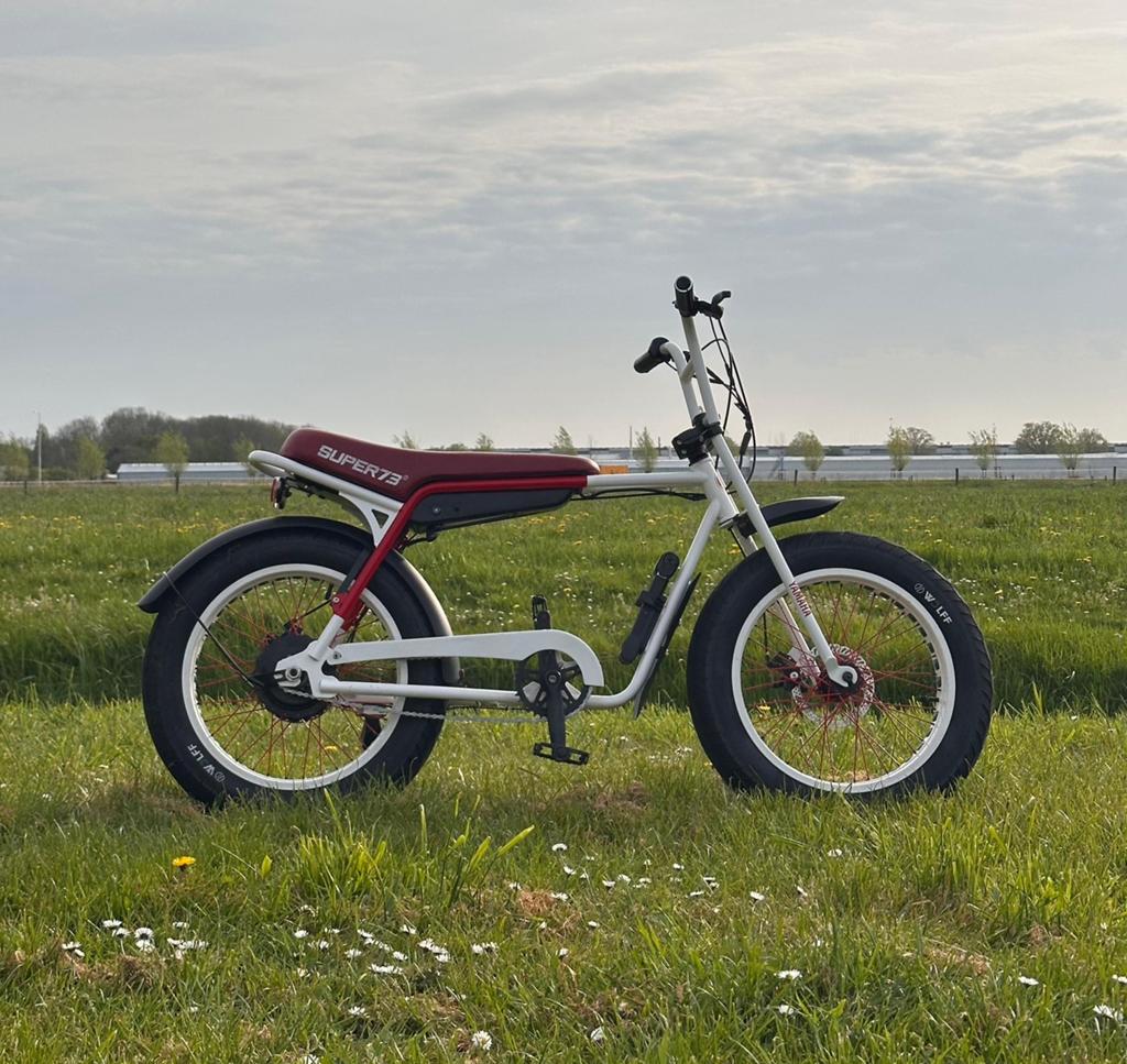 Super73 ZG fatbike yamaha customized, Fietsen en Brommers, Elektrische fietsen, Zo goed als nieuw, 47 tot 51 cm, 30 tot 50 km per accu