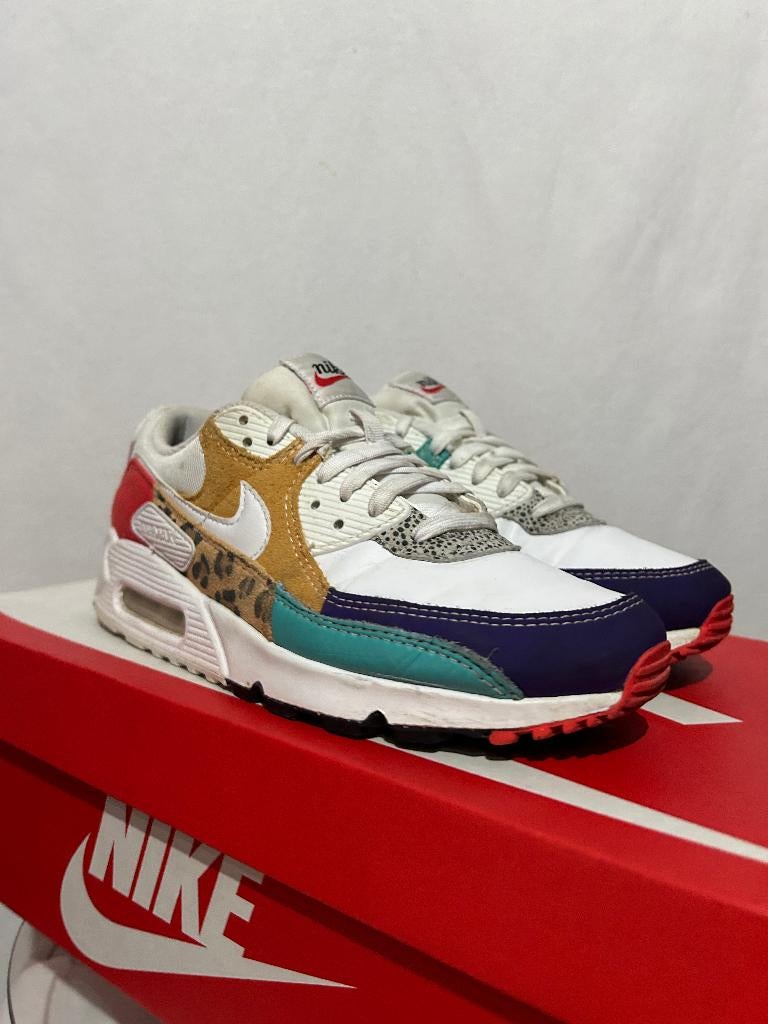 ALS NIEUW! Maat 40,5 - Nike Air Max 90 Animal SE, Kleding | Dames, Schoenen, Overige kleuren, Verzenden, Nike, Nike