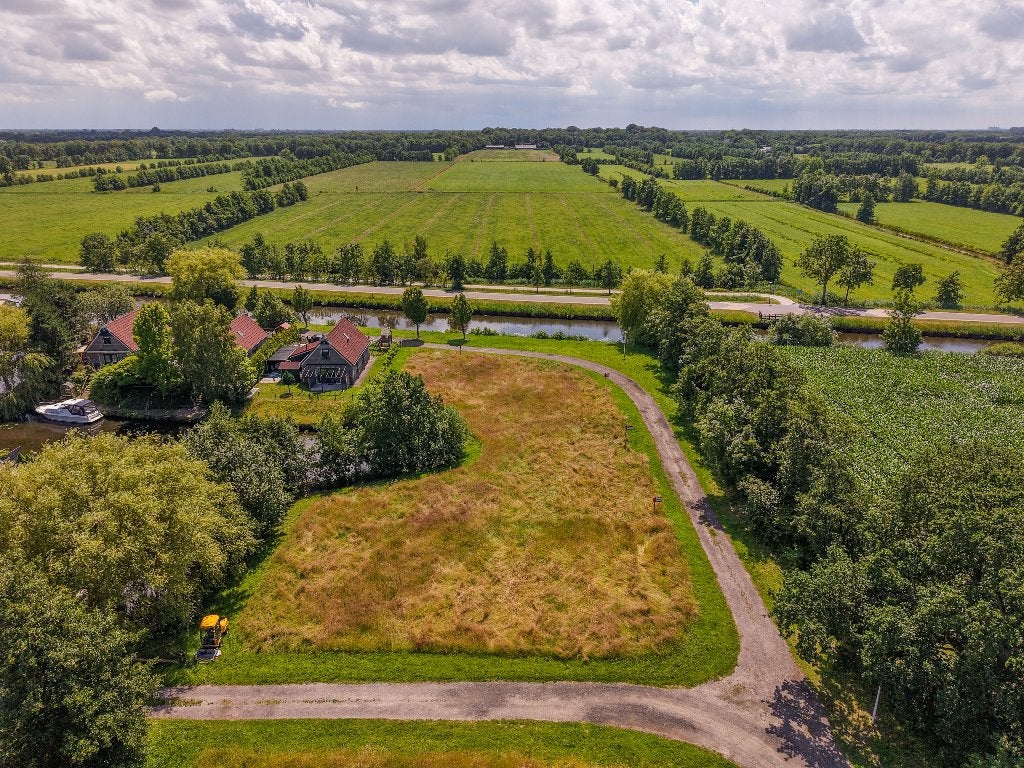 Vaarwater bouwkavels & woningen Friesland Aldwâld (Oudwoude), Aldwâld (Oudwoude) aan vaarwater, 200 tot 500 m²
