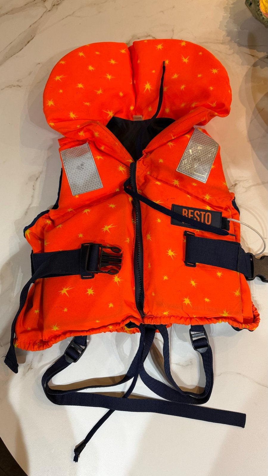 Besto reddingsvest 20-30 kg, Watersport en Boten, Watersportkleding, Ophalen of Verzenden, Gebruikt, Kind, Reddingsvest of Zwemvest