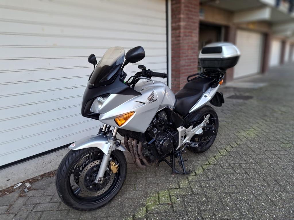 Honda CBF 600 – 2004 | Betrouwbare allround motor | Rijklaar, Motoren, Motoren | Honda, 4 cilinders, Particulier, Minimaal motorrijbewijs A2