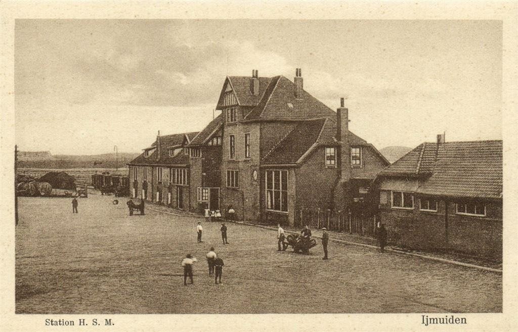 Station H.S.M. - IJmuiden - ongelopen, Verzamelen, Ansichtkaarten | Nederland, Verzenden, 1920 tot 1940, Ongelopen, Noord-Holland