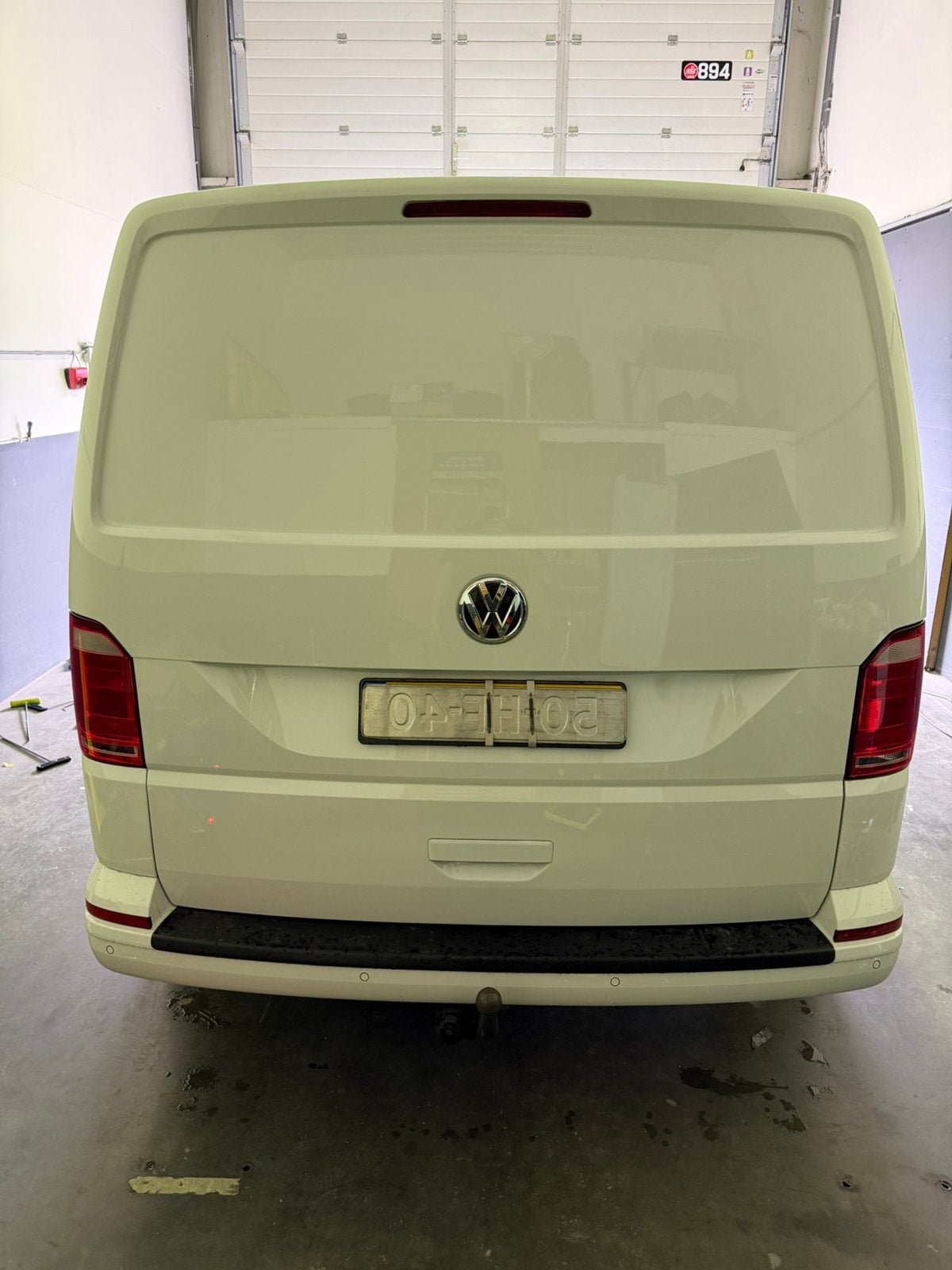 Achterklep Volkswagen Transporter T6 Wit LB9A, Gebruikt, Achterklep, Volkswagen, Ophalen of Verzenden