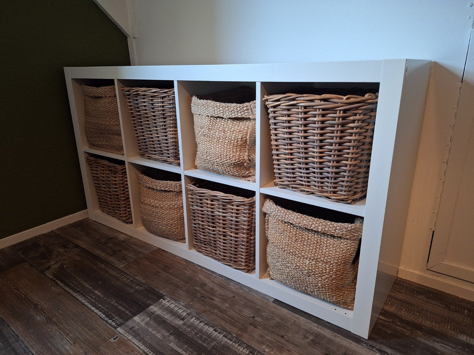 Nette Ikea Kallax vakkenkast met manden, Ophalen, Zo goed als nieuw