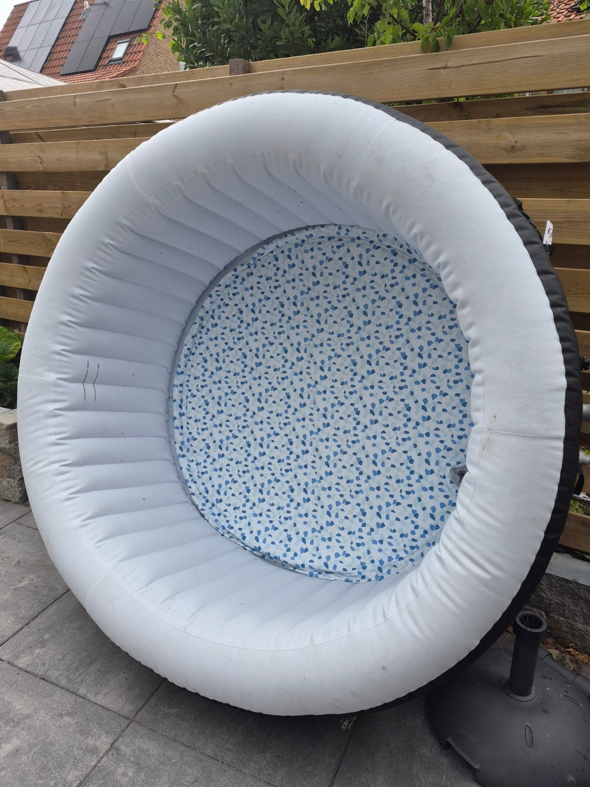 Lay-Z-Spa Miami opblaasbare jacuzzi met Freeze Shield, Ophalen, Zo goed als nieuw, Pomp