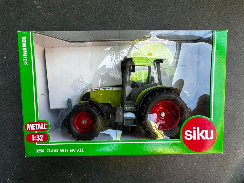 Siku Farmer 3256 Claas Ares 697 ATZ Tractor 1:32 -, Ophalen of Verzenden, Zo goed als nieuw, Tractor of Landbouw, SIKU