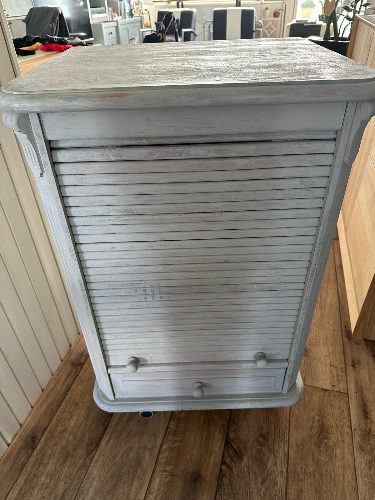 Grenen roldeurkastje, whitewash, Ophalen, Vintage, 50 tot 100 cm, Zo goed als nieuw