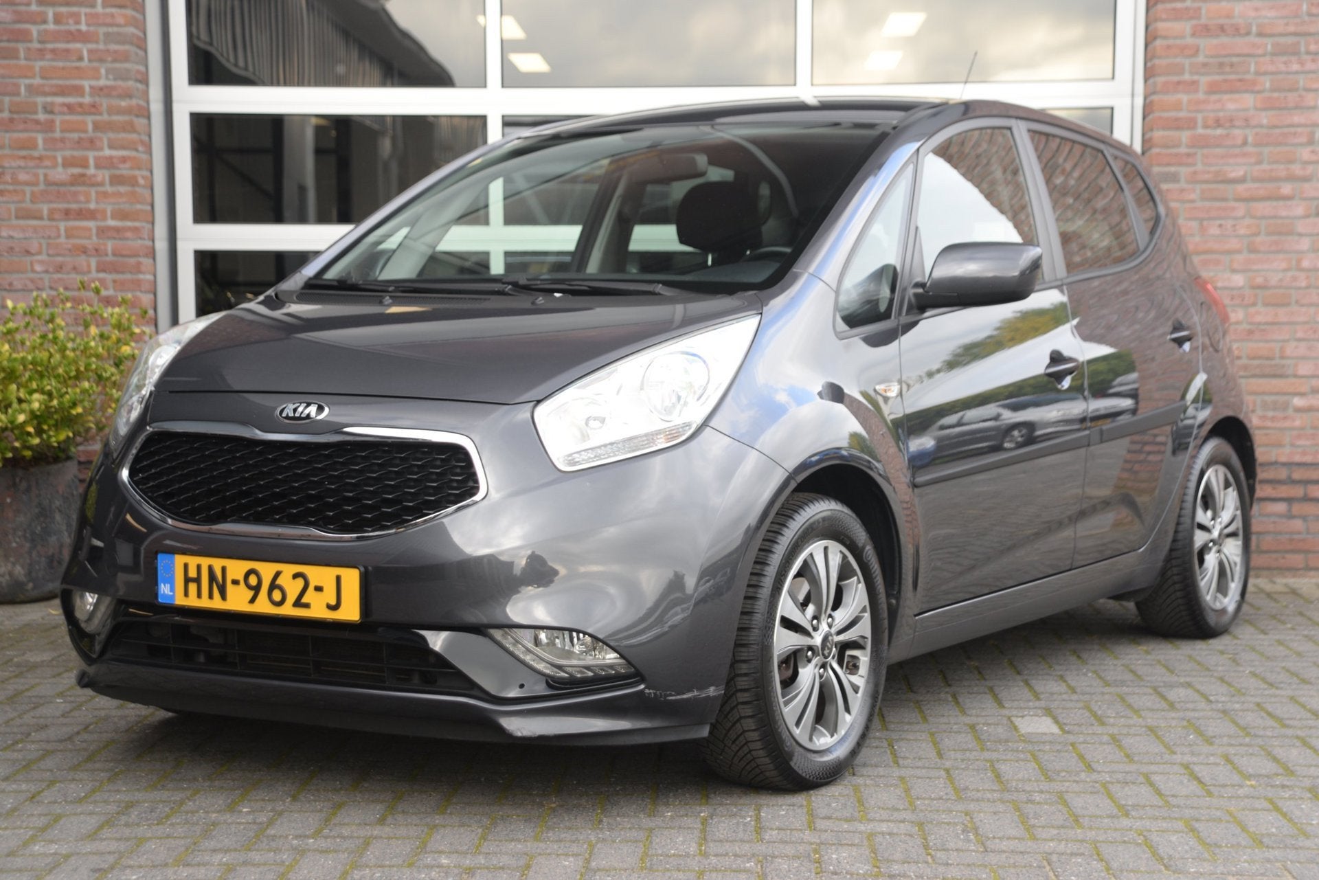 Kia Venga 1.6 CVVT DynamicLine | Automaat | Trekhaak| 1e Eig, Auto's, Dealer onderhouden, 15 km/l, Gebruikt, 4 cilinders
