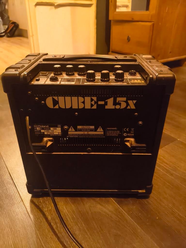Roland Cube-15X Gitaarversterker - Compact en Krachtig, Ophalen, Gebruikt, Gitaar, Minder dan 50 watt