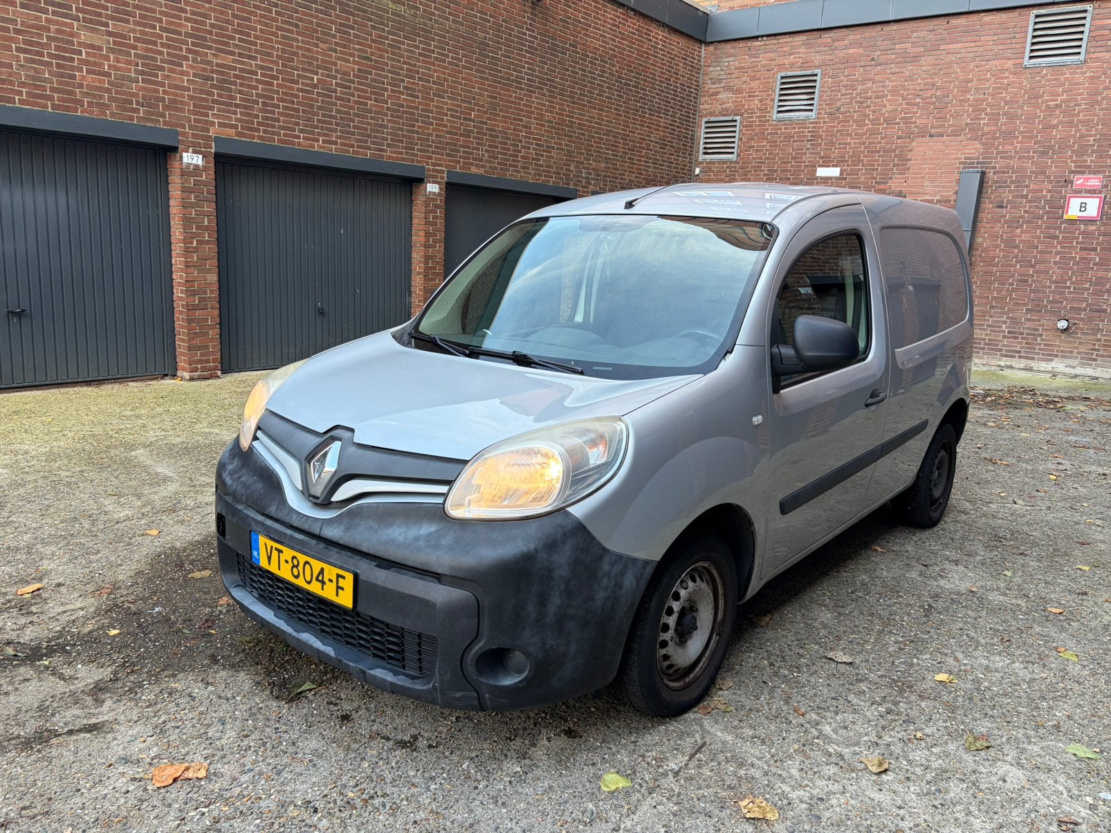 Renault Kangoo 1.5 DCI 55KW Airco Bluetooth Cruise Controle, Auto's, Voorwielaandrijving, Euro 5, Stof, 74 pk