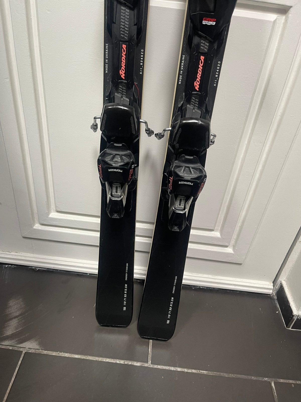 156cm NORDICA DOBERMAN SPITFIRE TI 750€ all round top skis, 140 tot 160 cm, Ophalen of Verzenden, Zo goed als nieuw, Carve