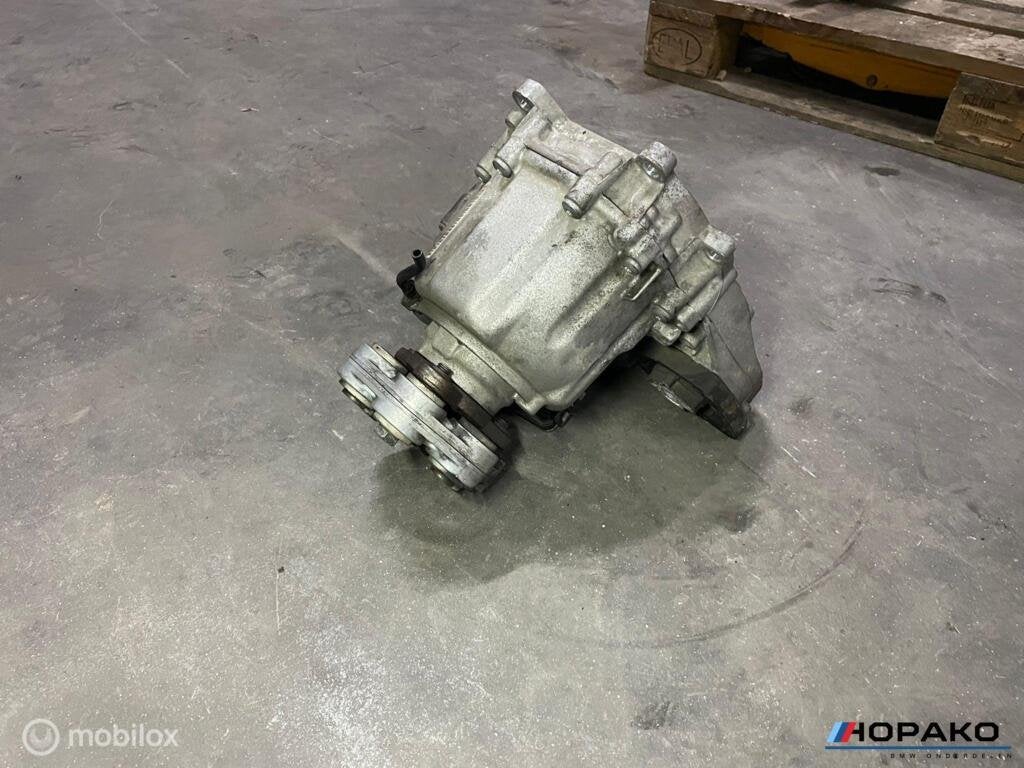 Tussenbak origineel BMW F30 F31 330D 27607649785, Gebruikt, Ophalen of Verzenden
