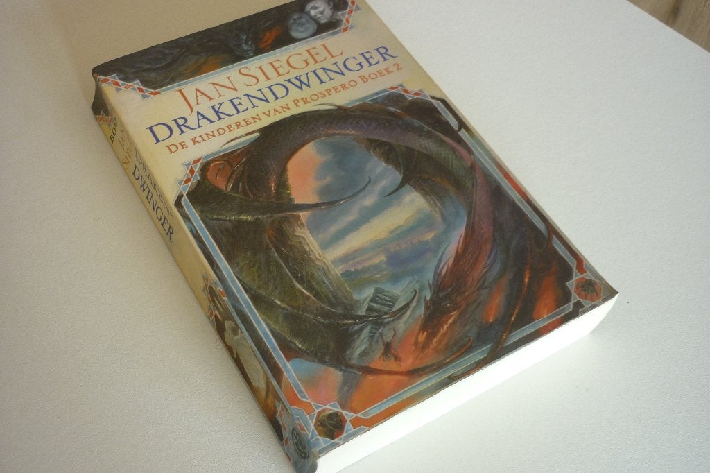 Jan Siegel: Drakendwinger (Kinderen van Prospero - deel 2), Ophalen of Verzenden, Gelezen