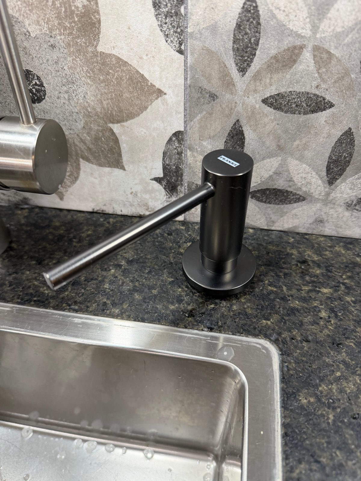 Franke Active Gun Metal Zeepdispenser, Overige typen, Ophalen of Verzenden, Zo goed als nieuw, Zwart