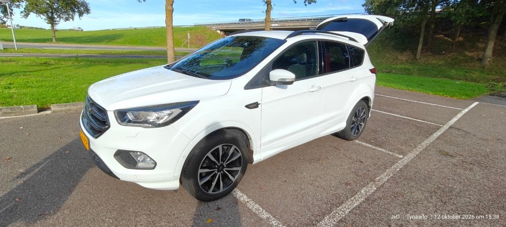 Ford Kuga 1.5 Ecoboost ST line 150PK 2WD 2018 Wit, Auto's, Voorwielaandrijving, Dealer onderhouden, 1498 cc, Euro 6