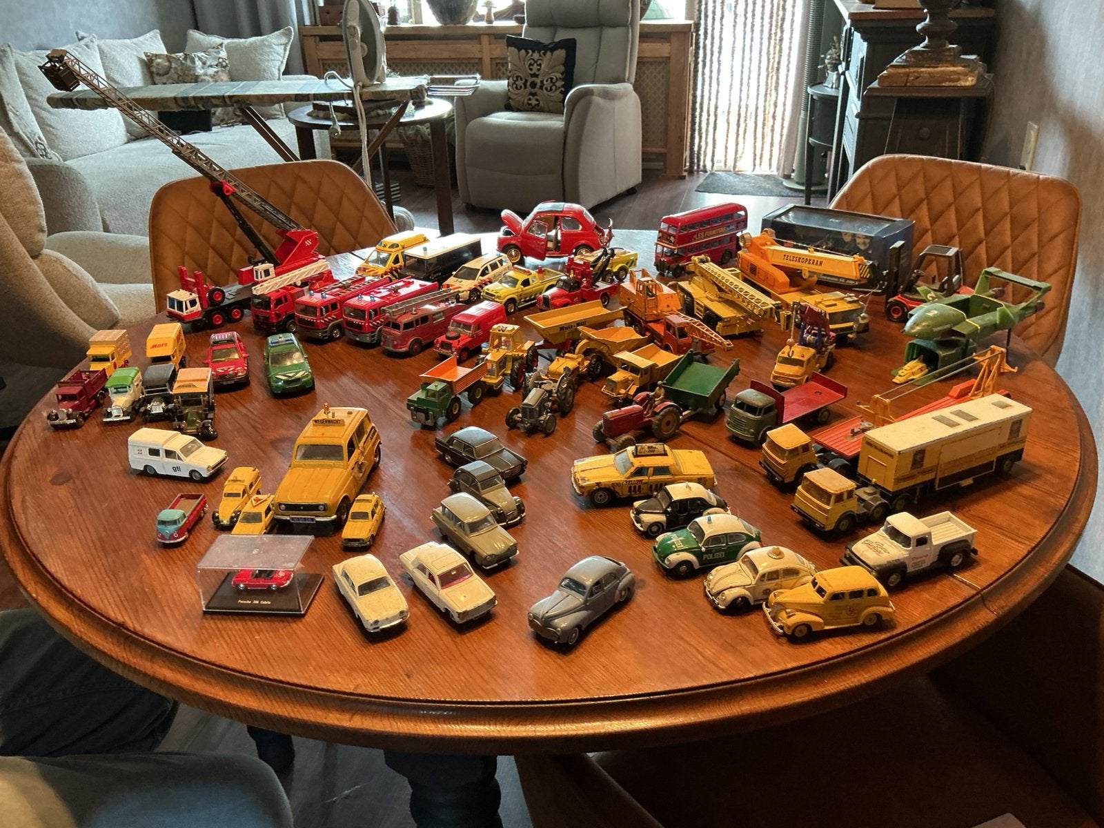 Autootjes waaronder 3 dinky toys, Ophalen of Verzenden
