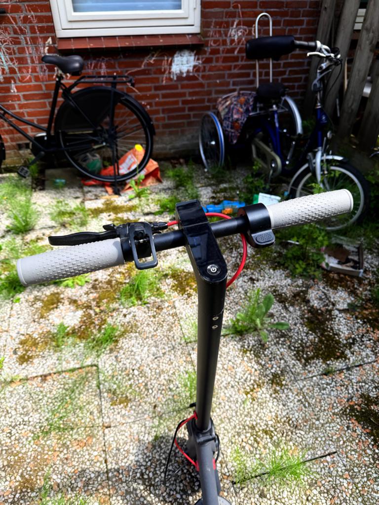 1 maand gebruikt bijna gloed nieuw Elektrische step, Ophalen, Gebruikt, Elektrische step (E-scooter)