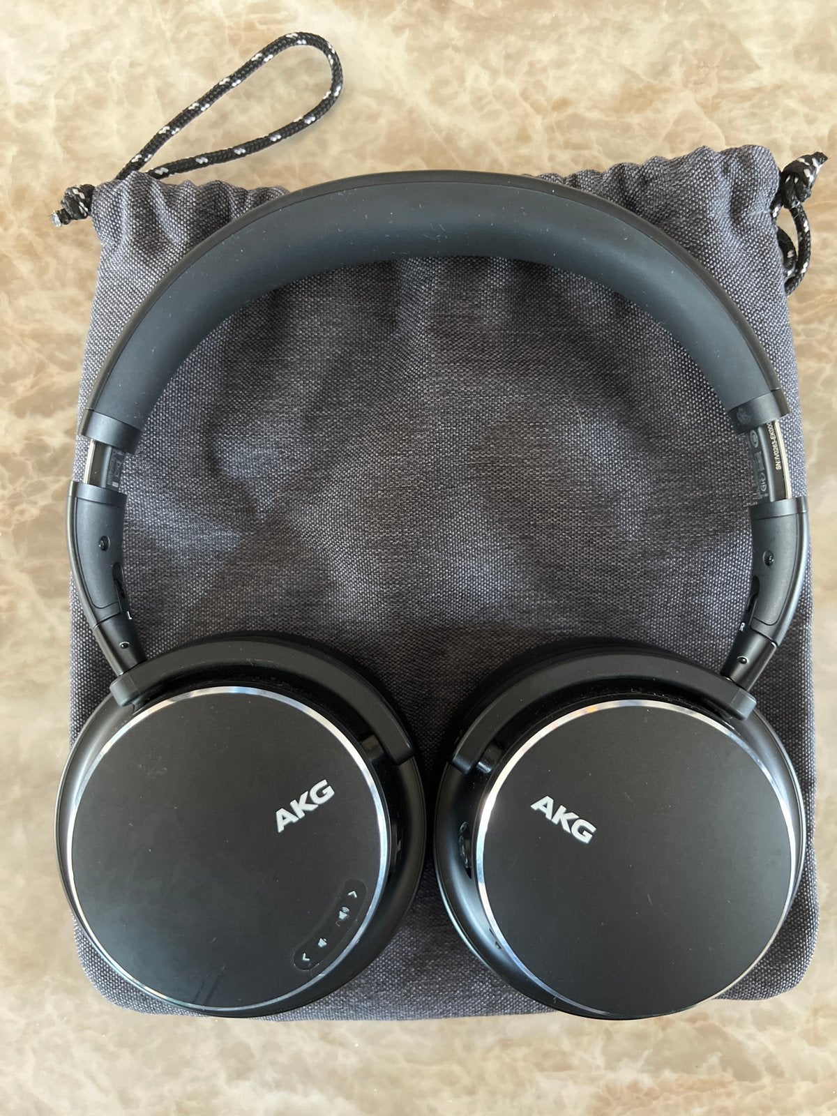AKG Y600NC Draadloze Over-ear Hoofdtelefoon Zwart, Ophalen, Bluetooth, AKG, Zo goed als nieuw