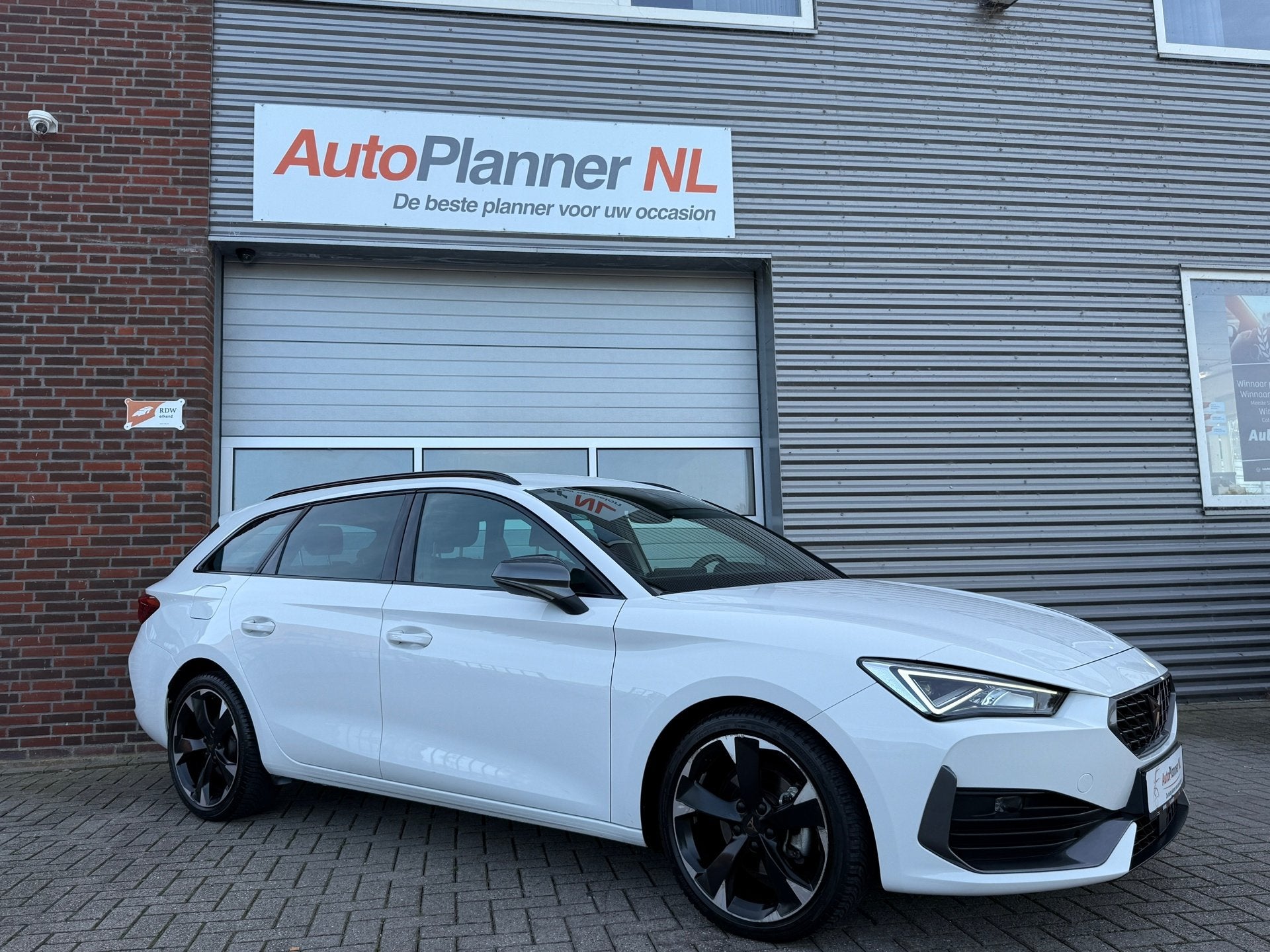 Cupra Leon Sportstourer 1.5 eTSI! Incl. Btw! Carplay! Sfeer., Auto's, Zwart, 4 cilinders, 150 pk, Leon