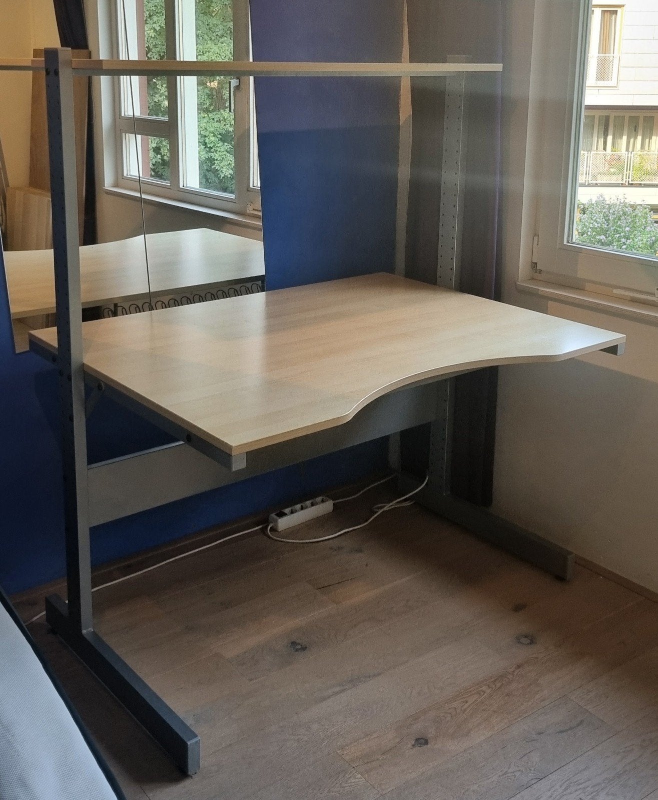 In hoogte verstelbaar bureau met boekenplank, Huis en Inrichting, Ophalen, 90 cm, Gebruikt, 120 cm
