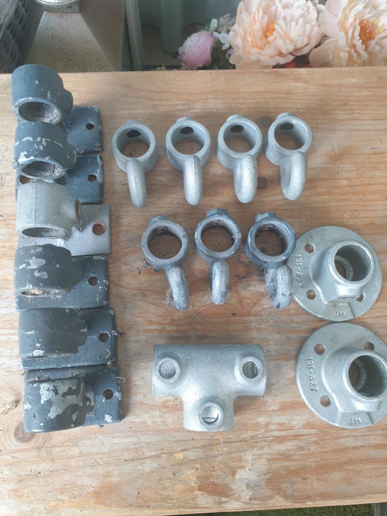Te koop bevestiging steiger buis, Doe-het-zelf en Verbouw, IJzerwaren en Bevestigingsmiddelen, Ophalen of Verzenden, 250 mm of meer