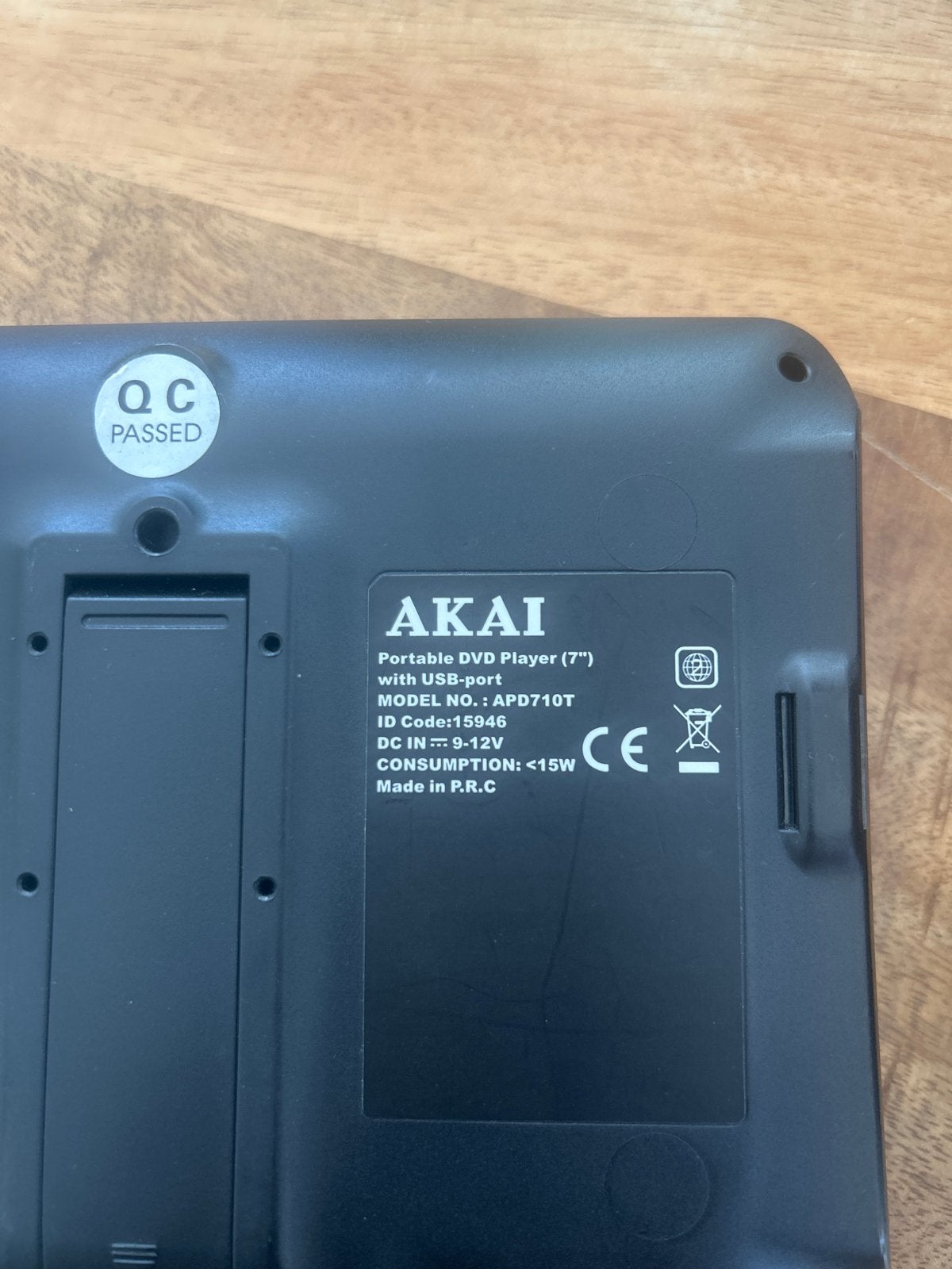 AKAI Draagbare DVD Speler (7") met USB-poort - APD710T, Draagbaar, Ophalen of Verzenden, Zo goed als nieuw, Overige merken