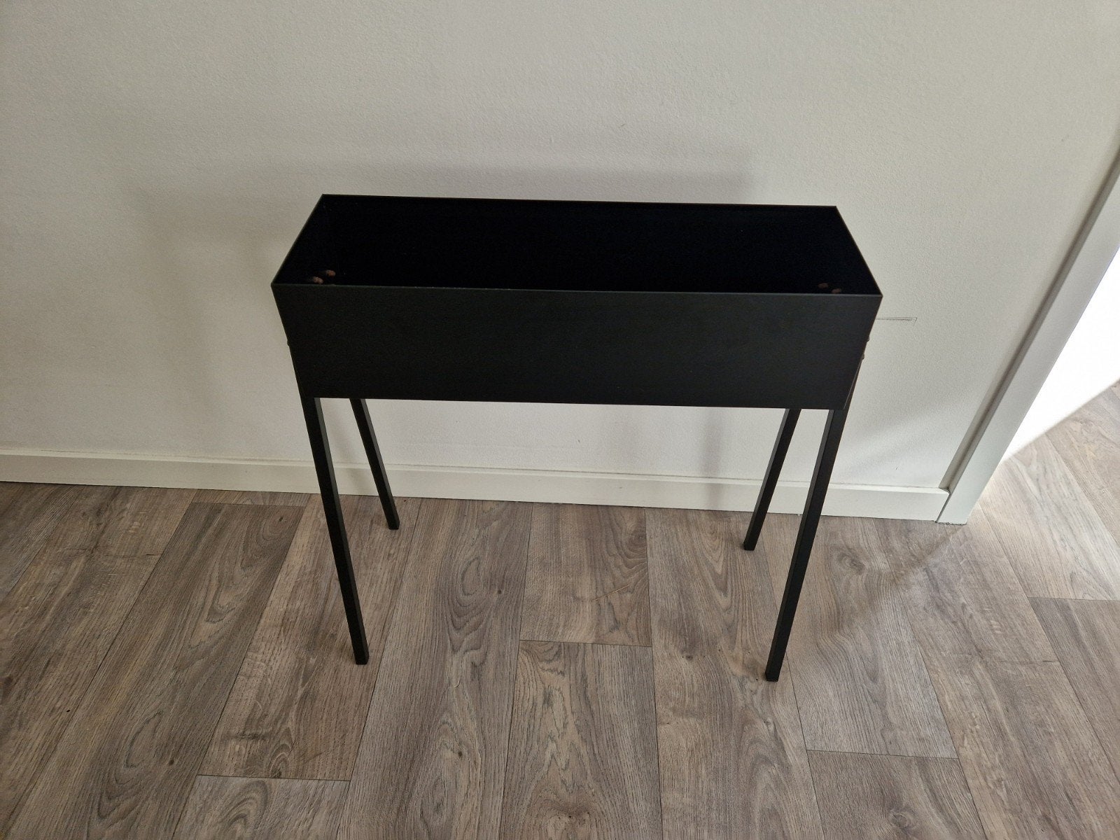 Gusta zwarte metalen plantenbak, Ophalen, Gebruikt, 50 tot 100 cm, Rond