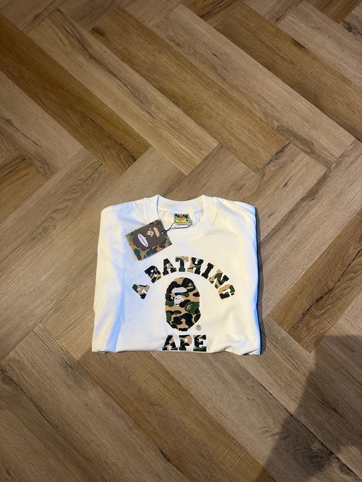 BAPE A Bathing Ape Camo Logo T-shirt Wit Maat M, Verzenden, Nieuw, Maat 48/50 (M), Wit