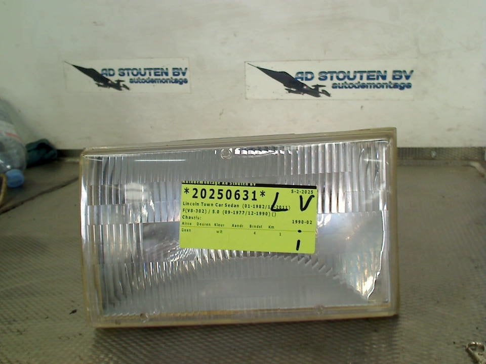Koplamp Links Lincoln Town Car (1982-01/1990-12) F0VB13N087, Gebruikt, Info@AdStouten.nl, Autodemontage Ad Stouten BV, Ringweg 1a, OOSTERLAND 4307 NK, Zeeland, , Nederland