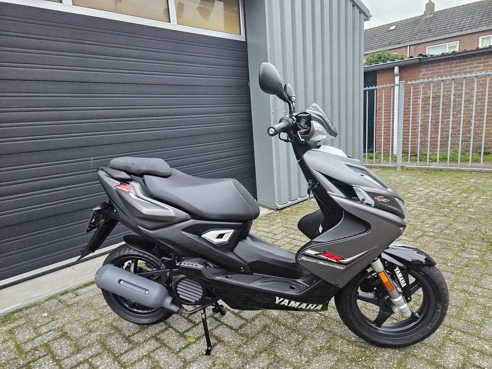 YAMAHA AEROX R 4T INJ BROM BJ2015 MAT GREY 564KM NIEUWSTAAT!, Onbekend, YAMAHA, Onbekend