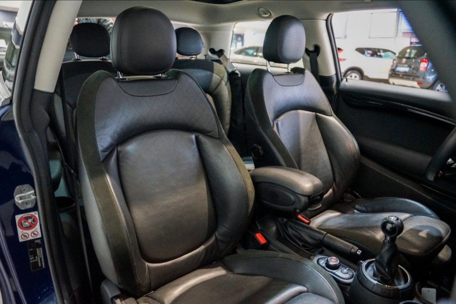 Foto 12 van Mini Cooper S (f56) 2.0 192pk 2015  (koppeling te vervangen)