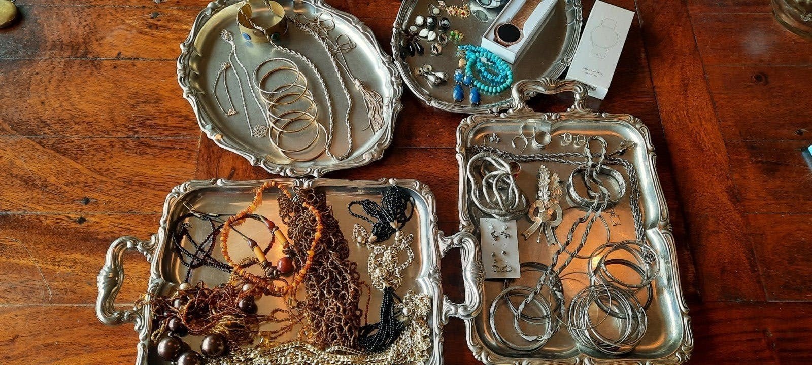 Groot lot vintage en antieke sieraden en horloges, Ophalen of Verzenden, Overige materialen, Overige typen, Met edelsteen