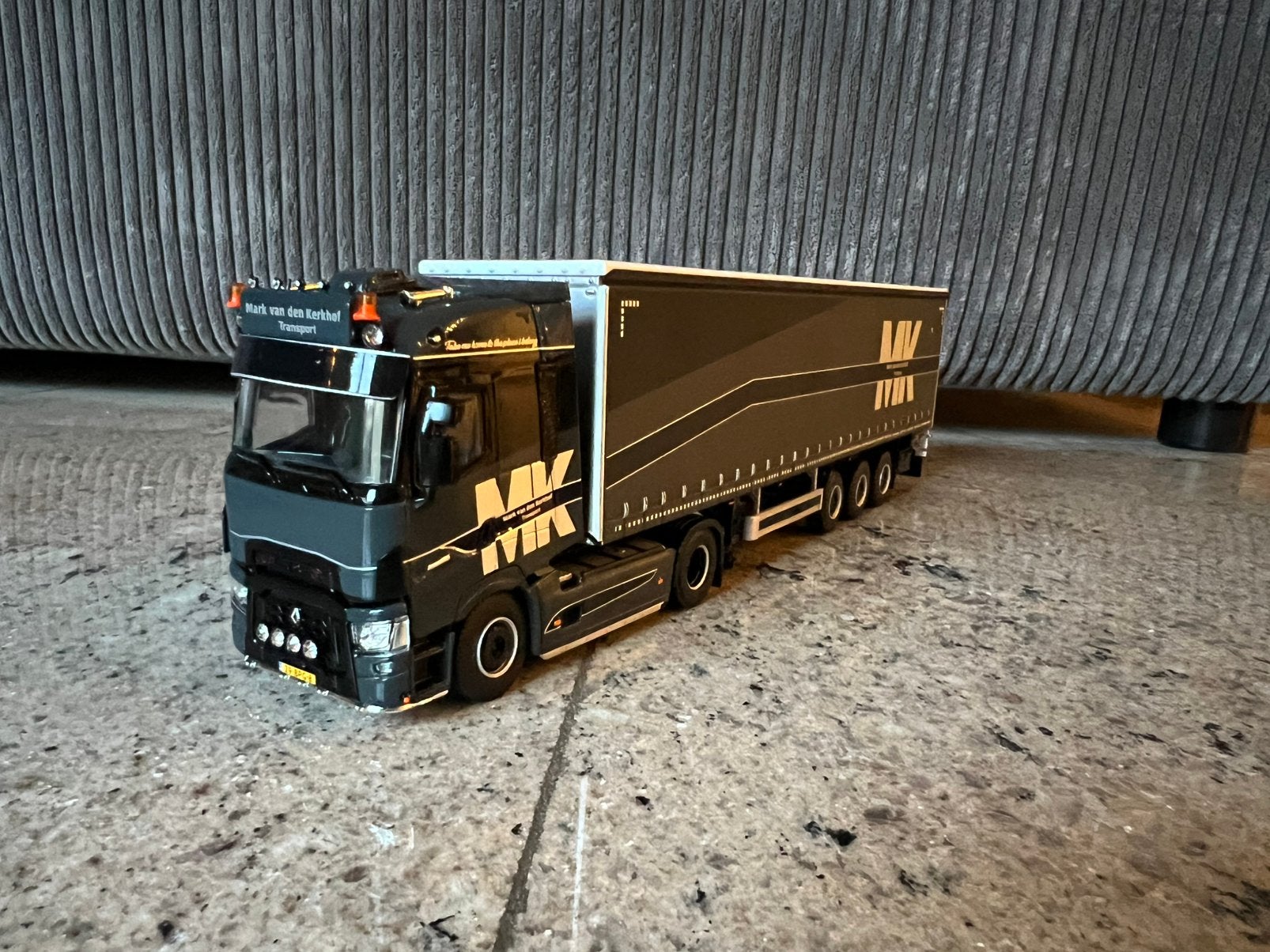 WSI Renault T High 4x2 Mark vd Kerhof met tautliner, Ophalen of Verzenden, Nieuw, Bus of Vrachtwagen, Wsi