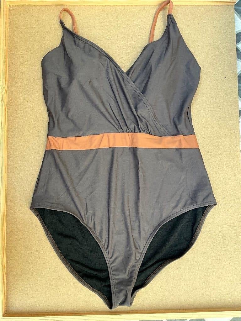 BEACHWAVE badpak donkerbruin/bruin maat 38, Bruin, BEACHWAVE badpak donkerbruin/bruin maat 38, Nieuw, Badpak
