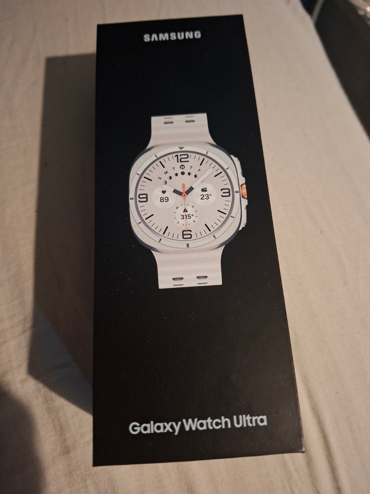 Samsung galaxy watch ultra 2025 wit, Sieraden, Tassen en Uiterlijk, Smartwatches, Ophalen, Wit, Zo goed als nieuw, Waterdicht