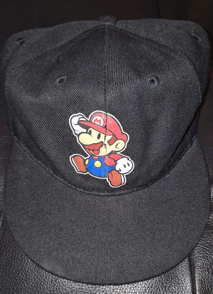 Mario pet., Ophalen, Gedragen