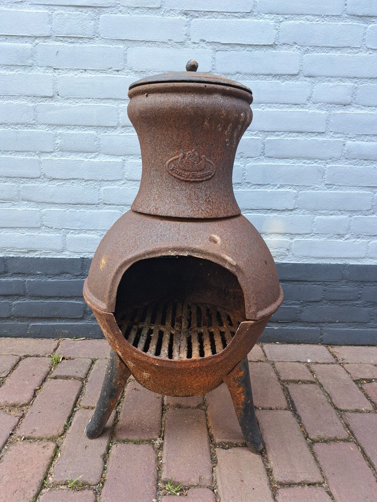 Gietijzeren tuinhaard, Ophalen