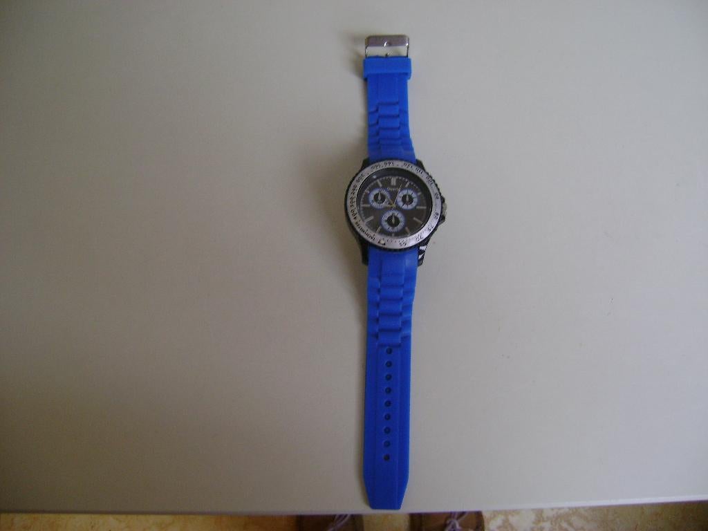 blauw kinder horloge met kunststof band quartz stanleysteele, Ophalen of Verzenden, Zo goed als nieuw, Blauw, Jongen