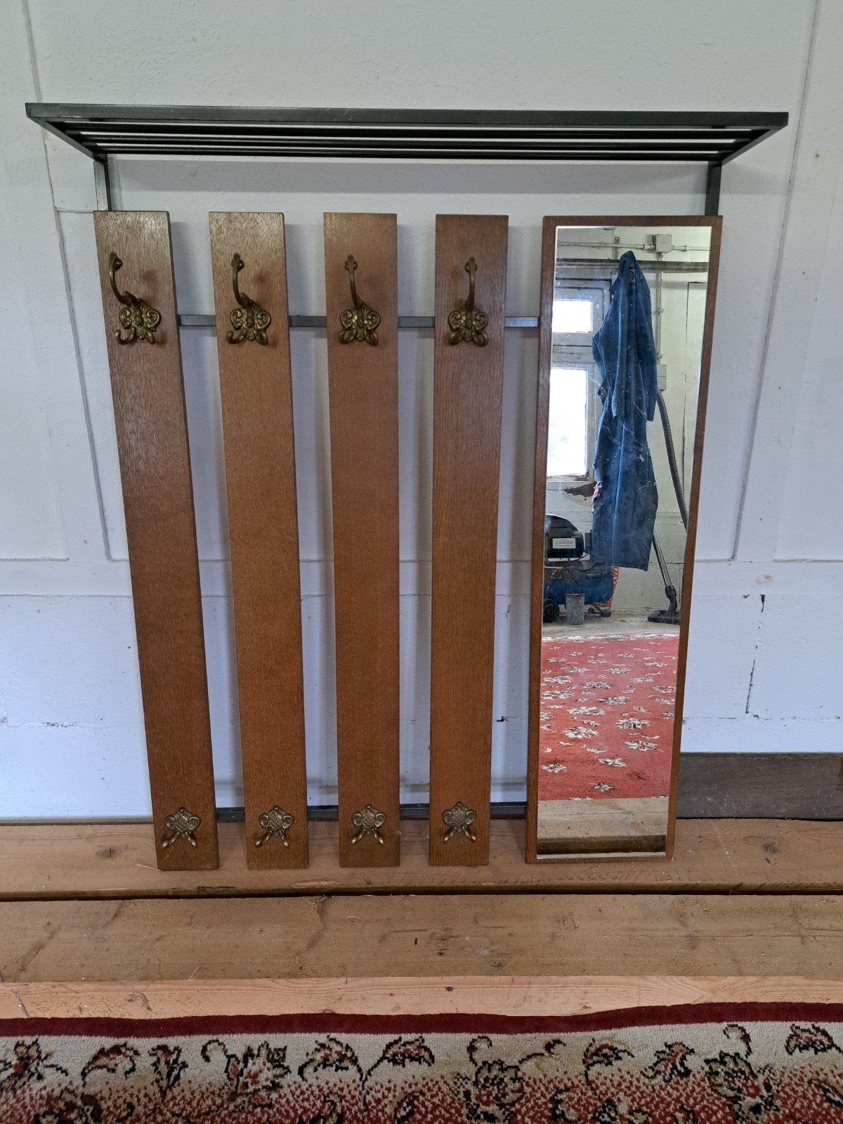 leuke vintage wandkapstok met spiegel en koperen haken, Ophalen, Hout, Wandkapstok, 100 tot 150 cm
