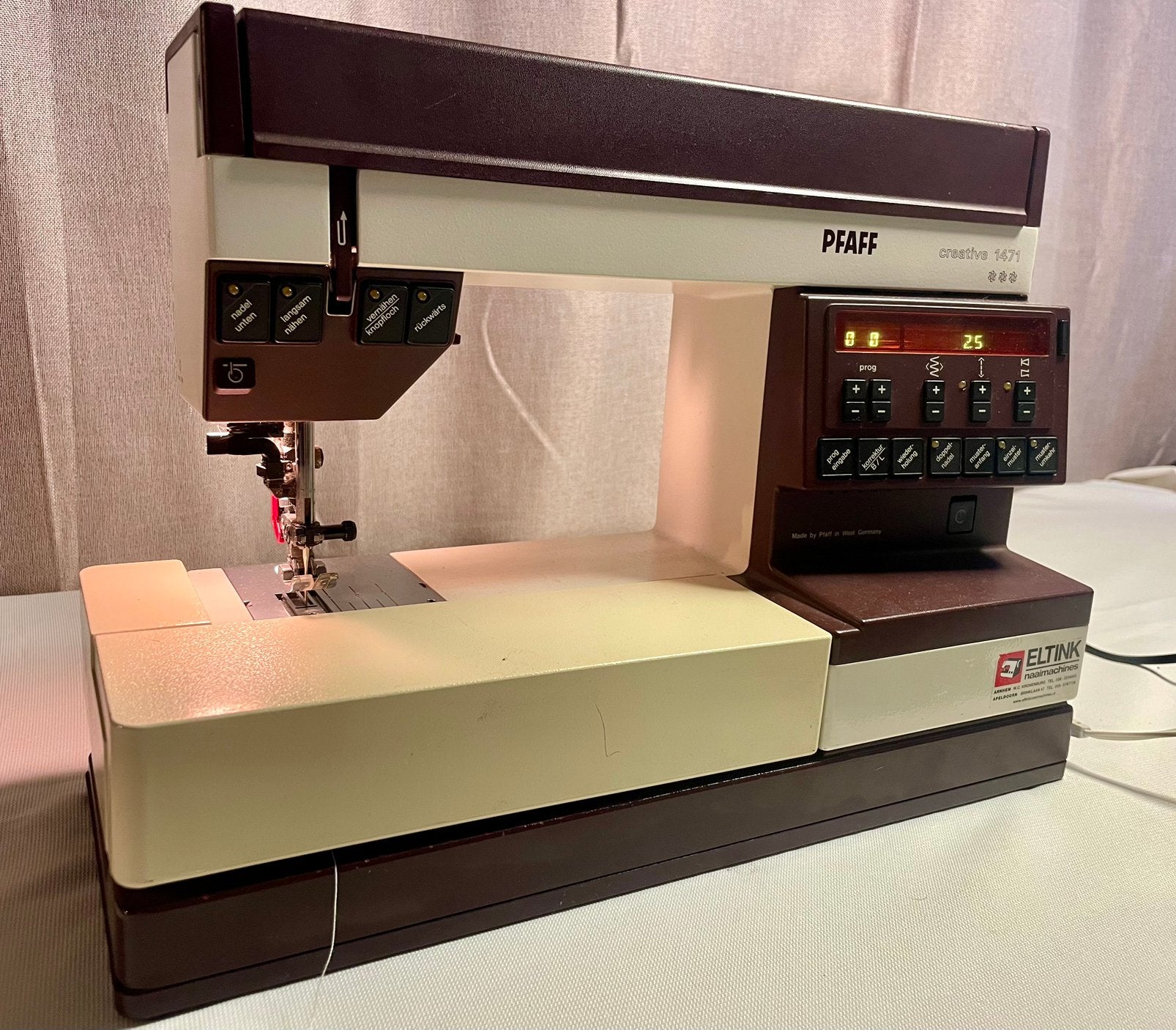 Pfaff Creative 1471 naaimachine moet nagekeken worden., Ophalen of Verzenden, Gebruikt, Naaimachine, Pfaff