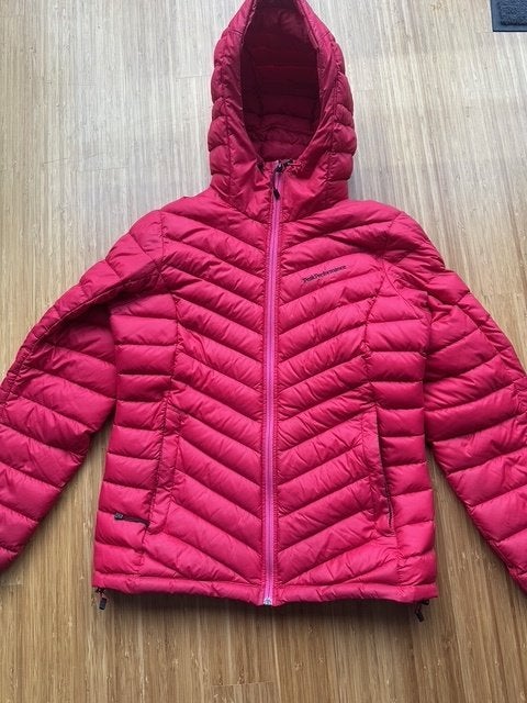 Peak Performance donsjas - W Frost Down Maat M, Maat 38/40 (M), Overige typen, Ophalen of Verzenden, Roze